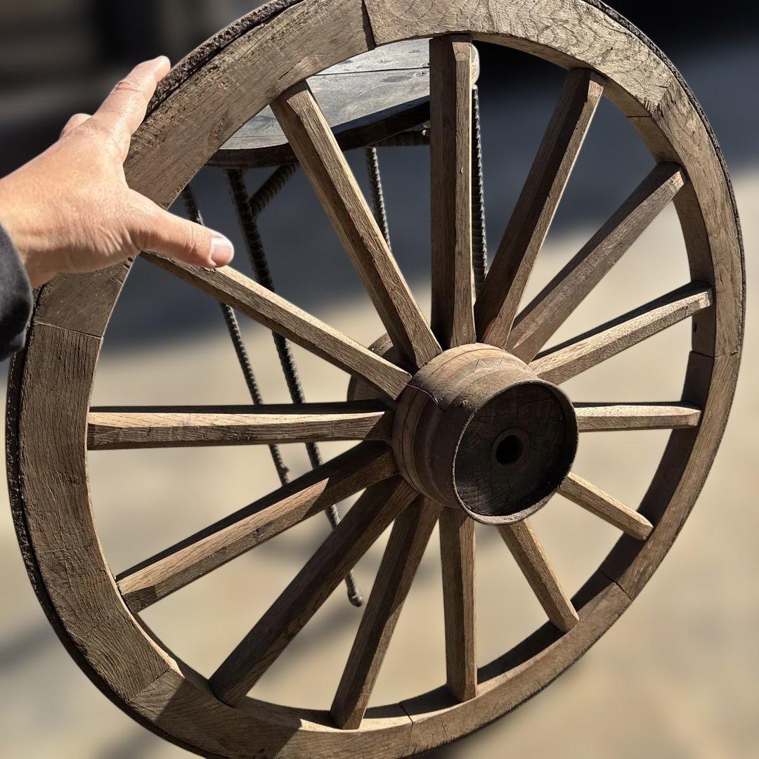 馬車　車輪　鉄と木のオブジェ　アンティーク　馬　ウエスタン　ガーデン