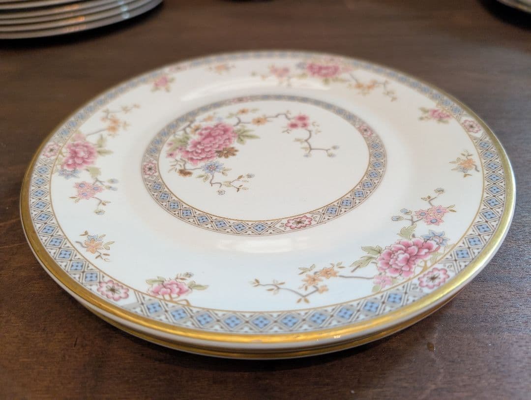 ロイヤルドルトン　カントン　20.5㎝×３枚