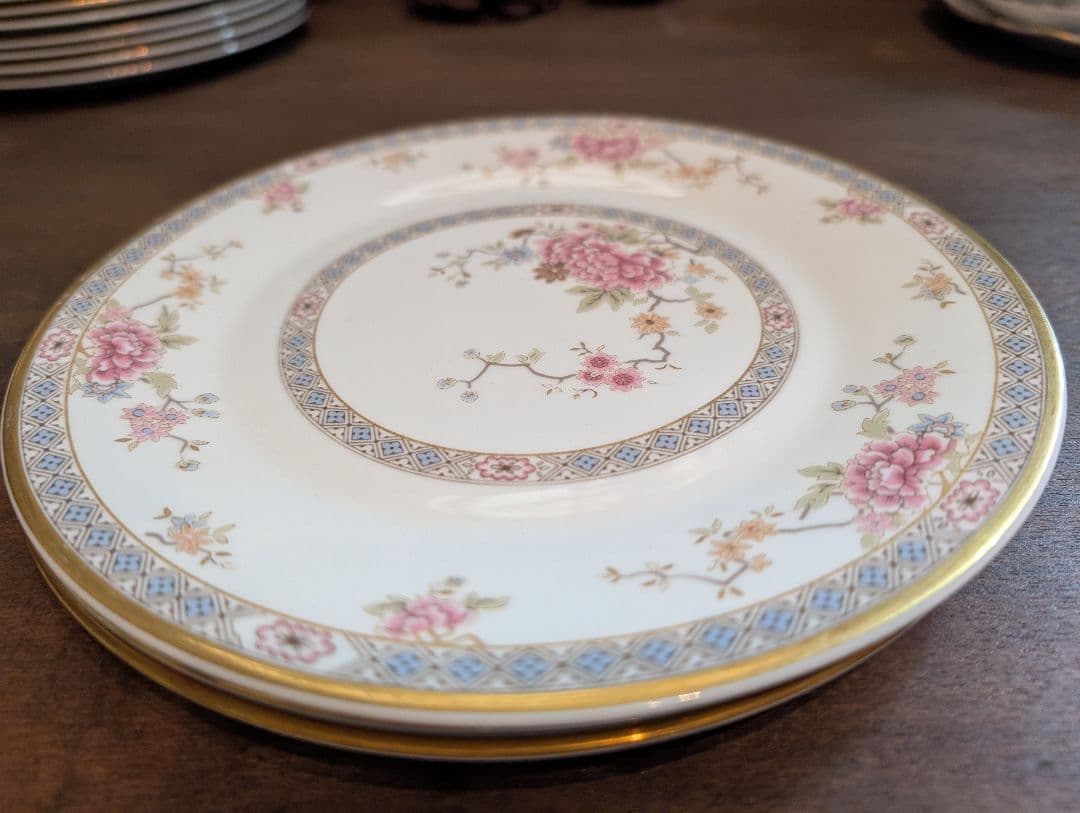 ロイヤルドルトン　カントン　20.5㎝×３枚