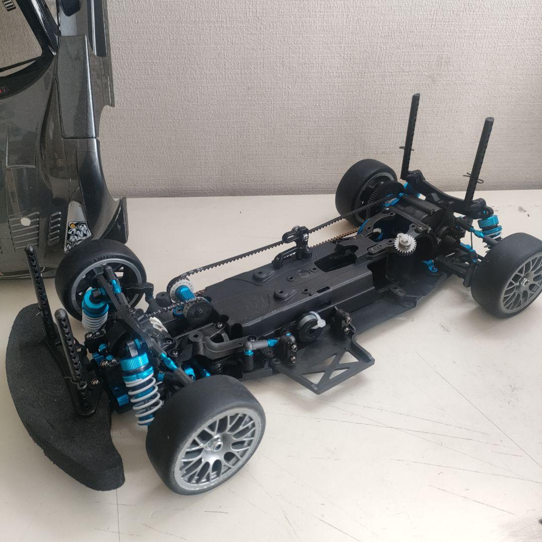 タミヤTA06シャーシ、オプション装備、日産GTRボディ付き