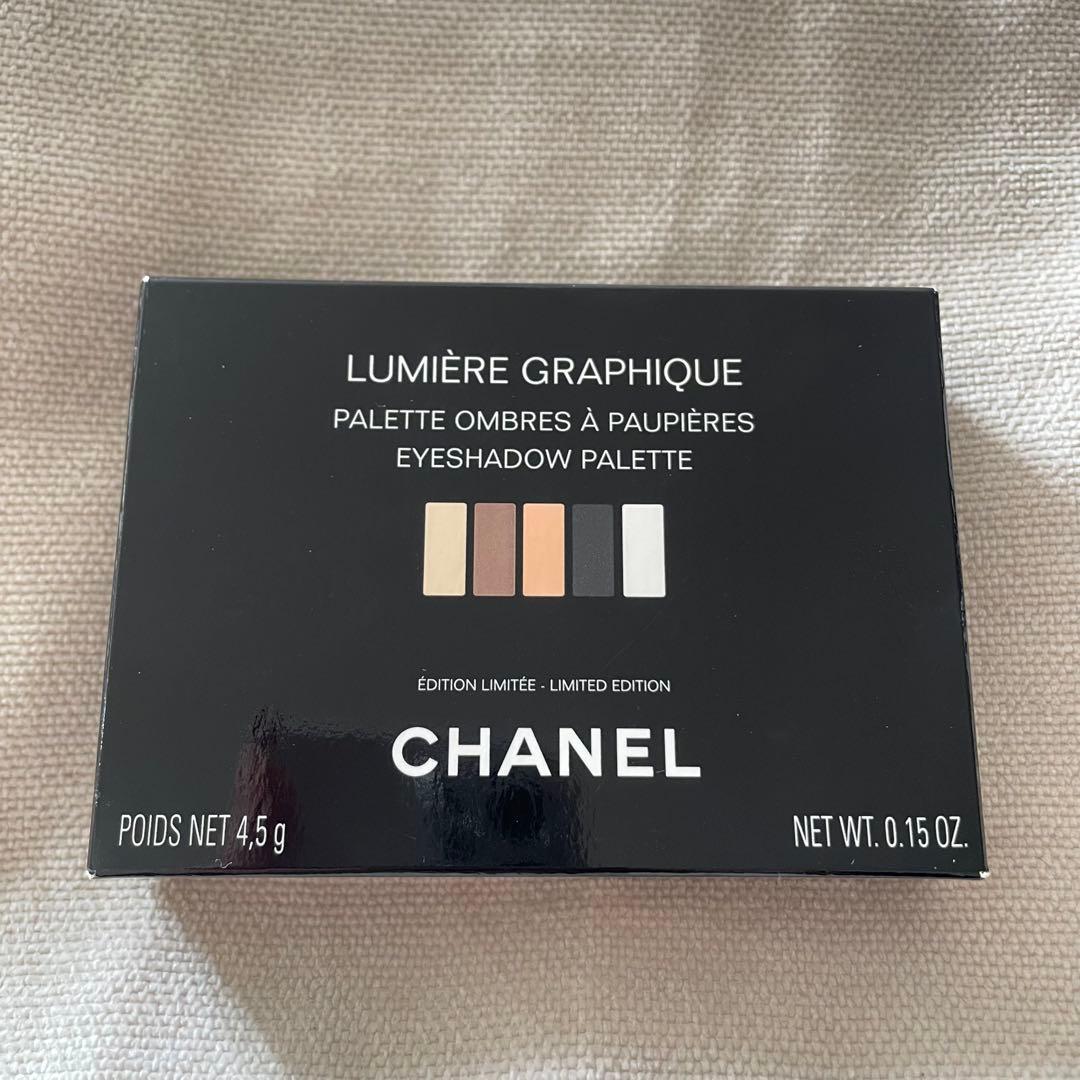 限定品　ホリデーコフレ　シャネル　ルミエールグラフィック　アイシャドウ
