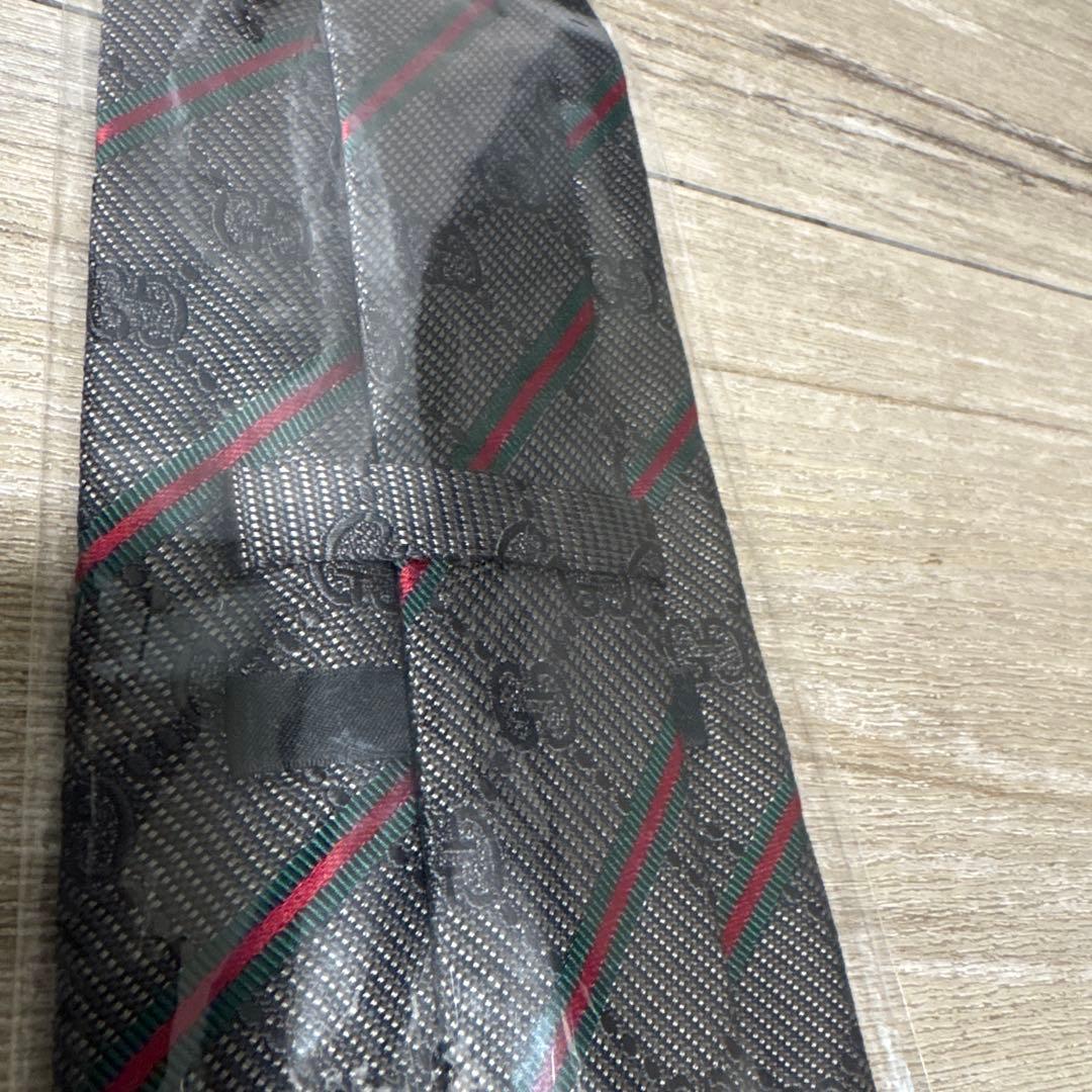 新品未使用品！GUCCI 黒 GGパターン ネクタイ