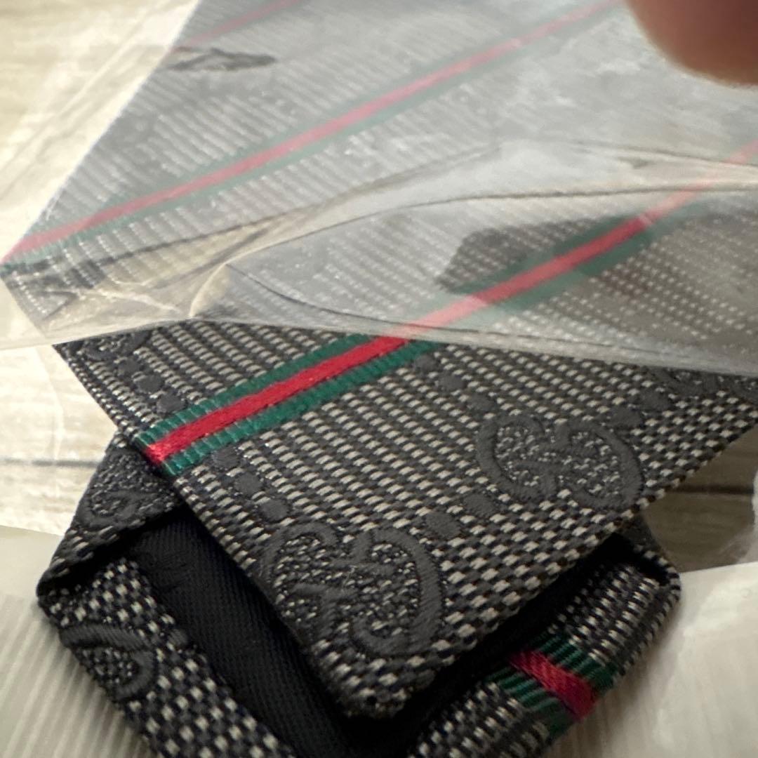 新品未使用品！GUCCI 黒 GGパターン ネクタイ
