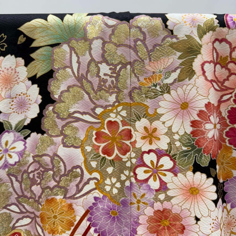 振袖 正絹 黒 古典花柄 裄68.3㎝ 成人式 中古 c-79