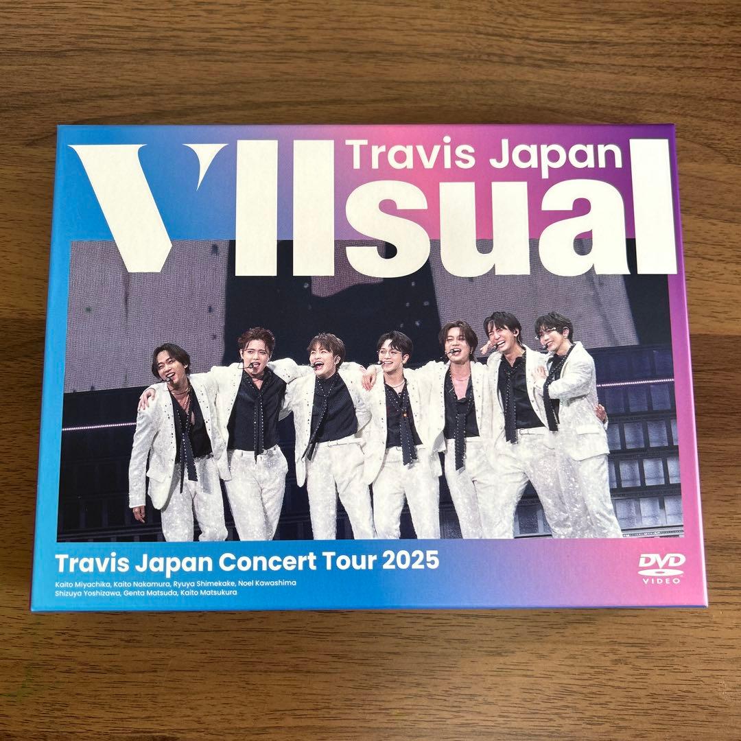 新品　TravisJapan VIIsual 完全生産限定盤　チャーム付き