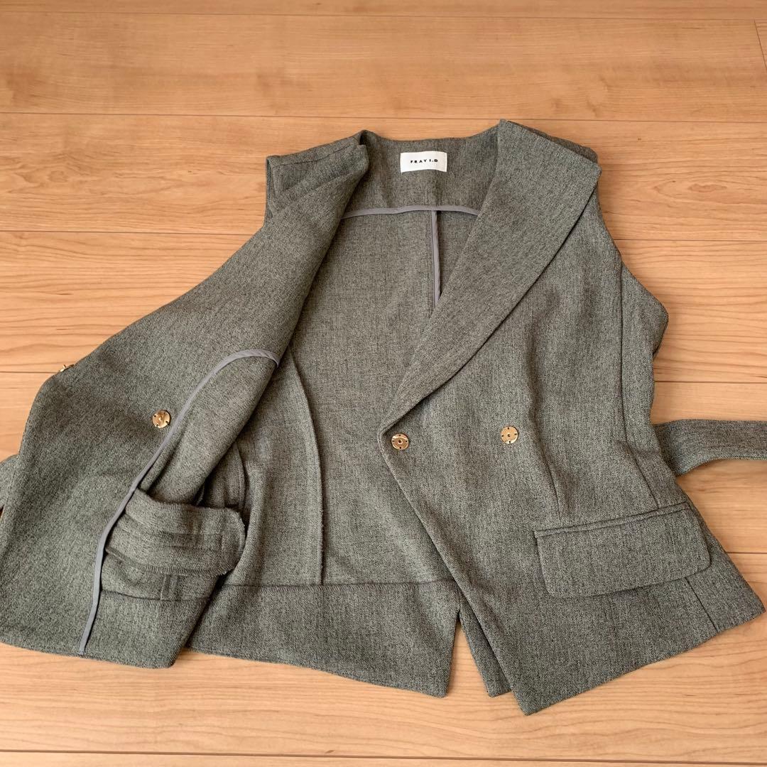 新品未使用✨タグ付き　FRAY I.D⭐ベルト付きジレ サイズ0