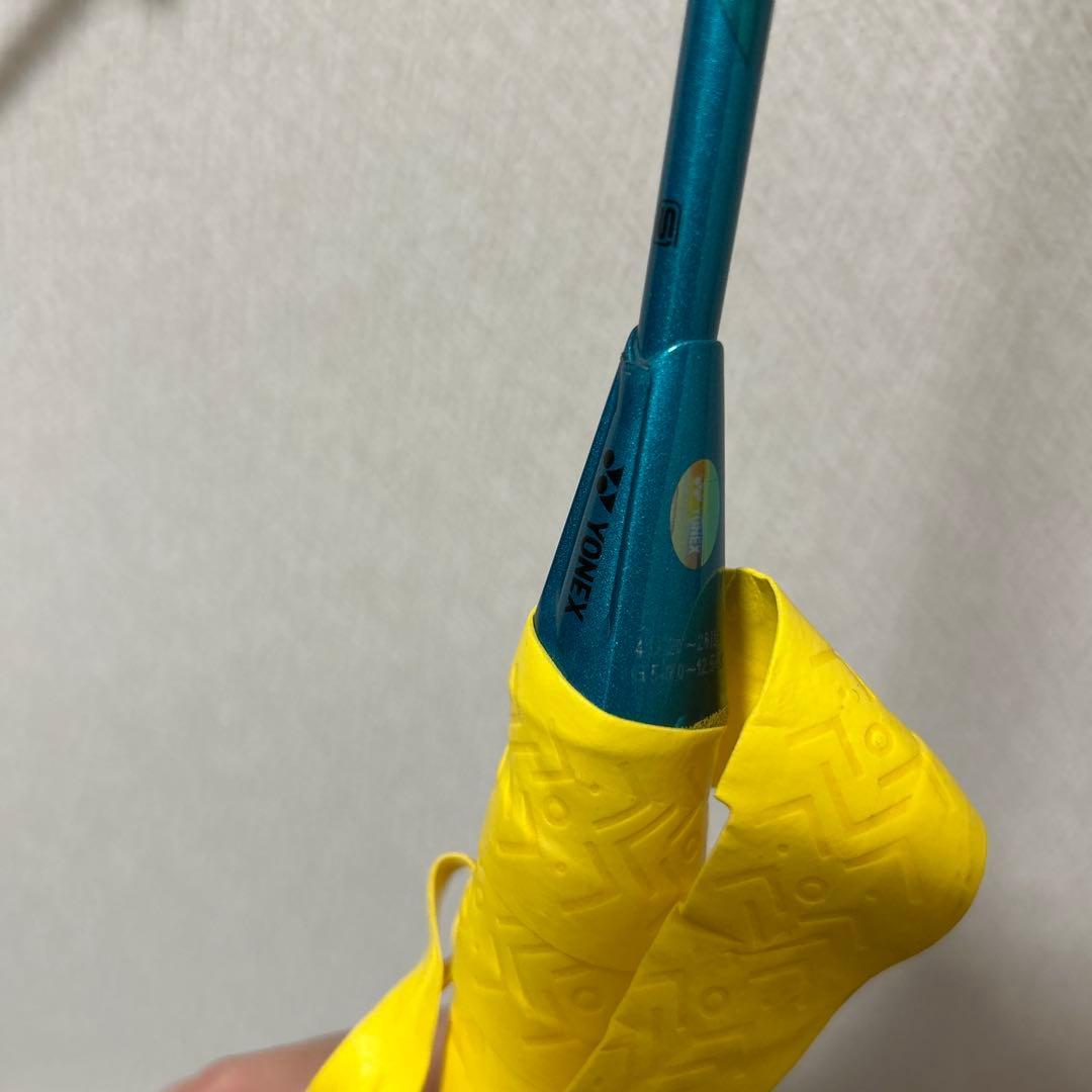 美品アストロクス88sゲームバドミントンラケット