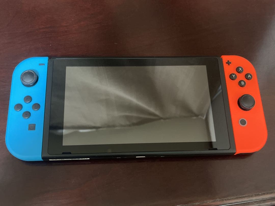 Switch 本体(ケース、充電器付属)