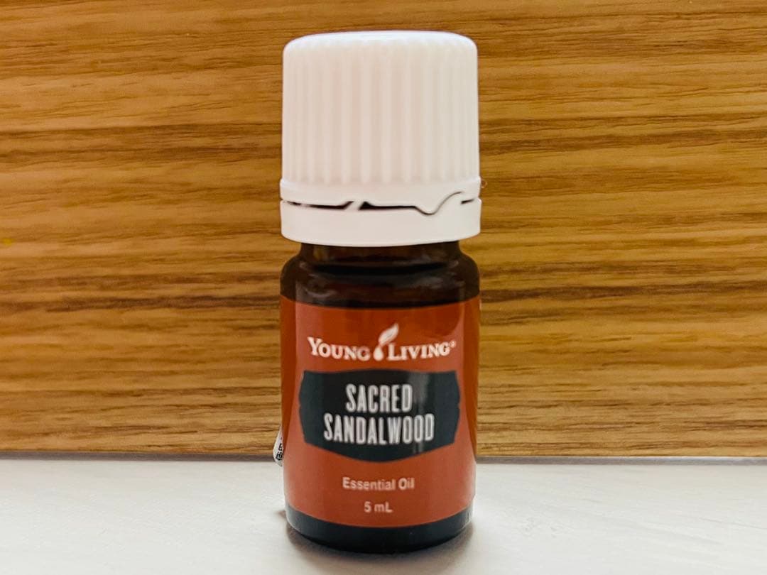 slow　ヤングリビング　セイクリッドサンダルウッド5mL 新品未開封