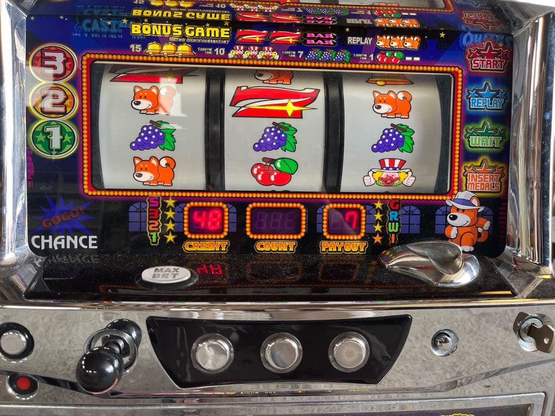 パチスロ実機 ファンキージャグラーKK メダル不要機　家庭用スロット