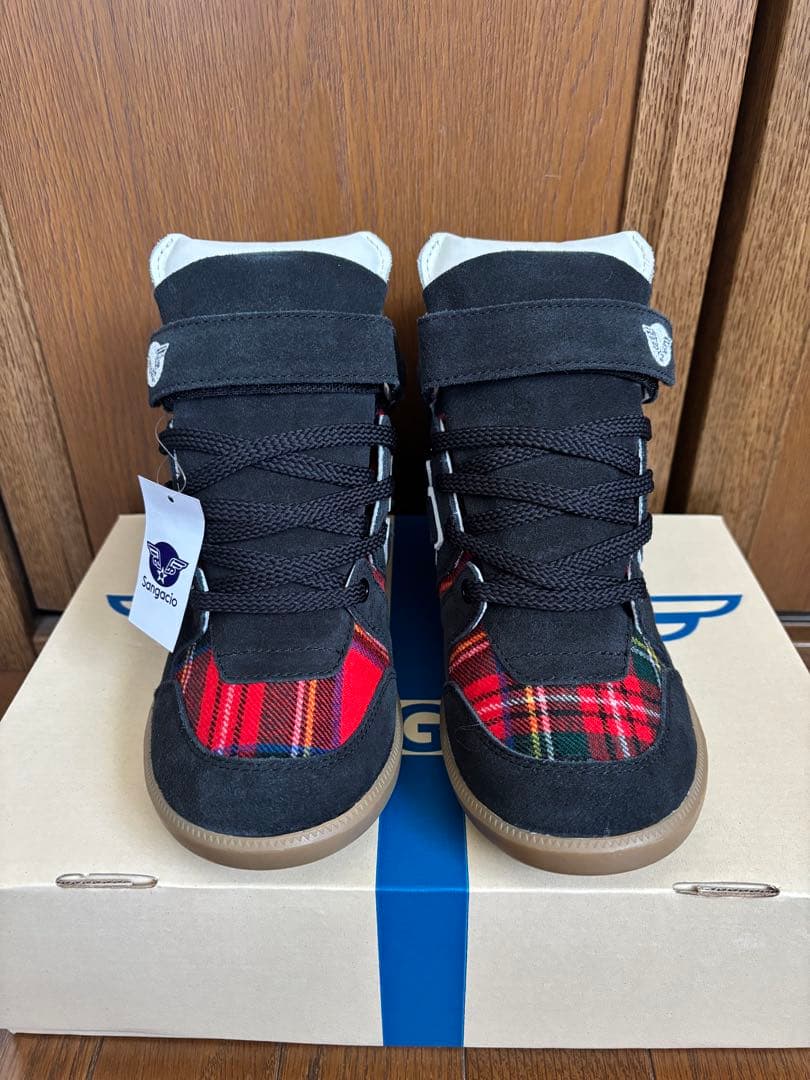 【新品未使用】 SANGACIO にゅ ハイカットスニーカー