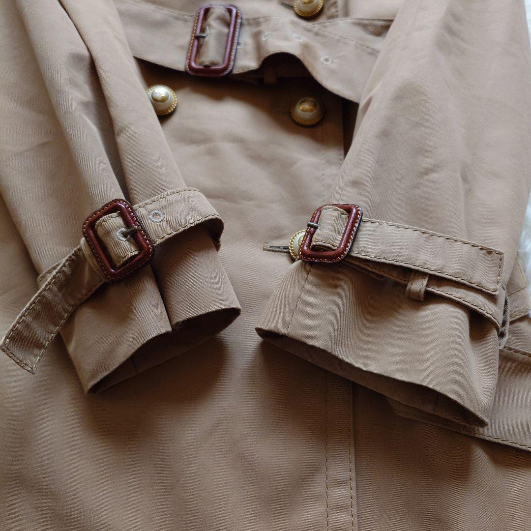 近年モデル　GUCCI　グッチ　花柄　GGボタン　ゴールド　トレンチコート