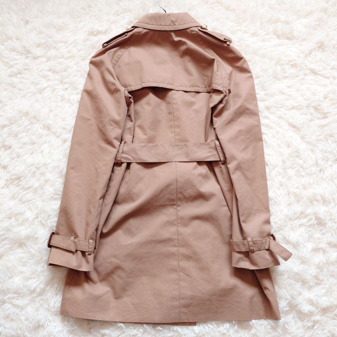 近年モデル　GUCCI　グッチ　花柄　GGボタン　ゴールド　トレンチコート