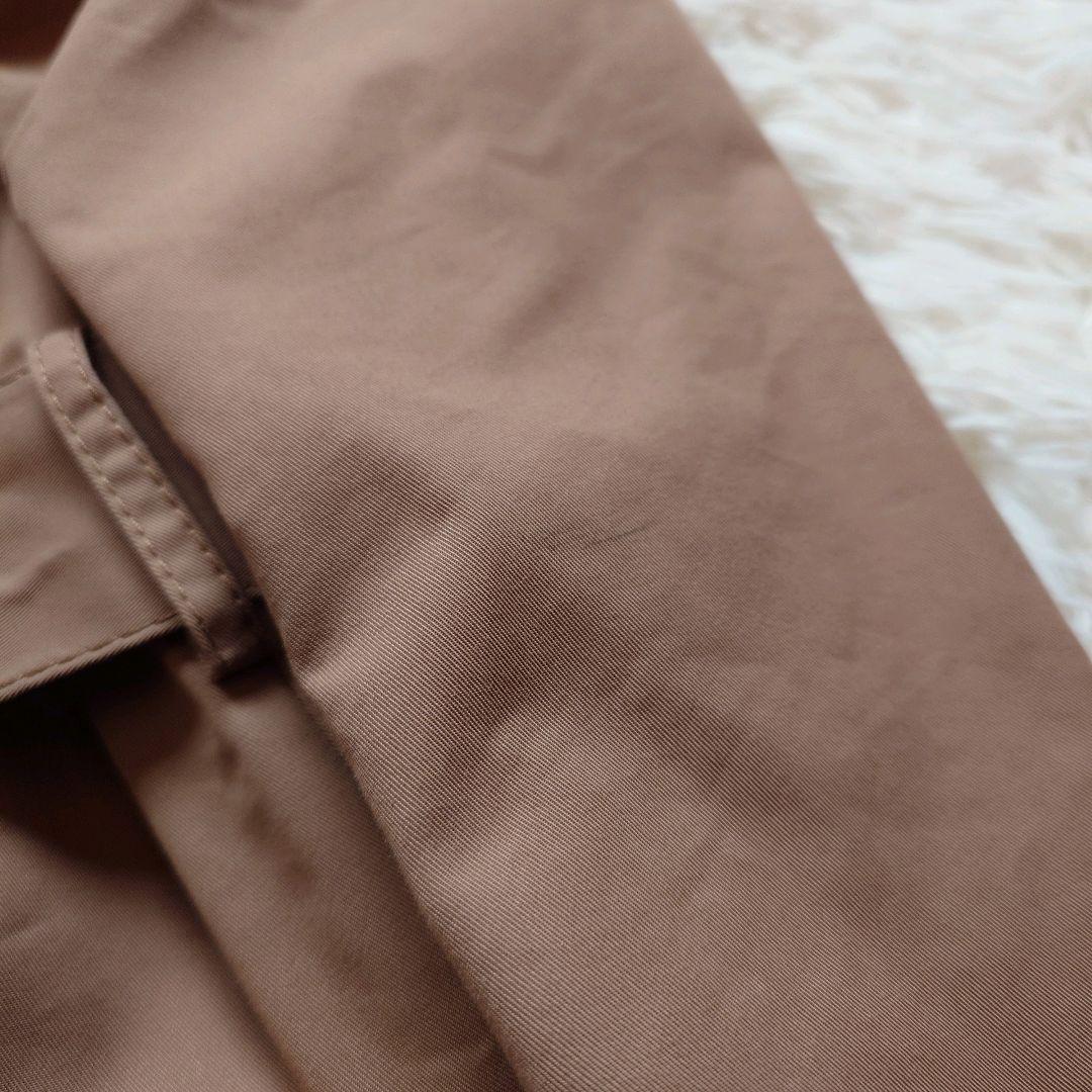 近年モデル　GUCCI　グッチ　花柄　GGボタン　ゴールド　トレンチコート