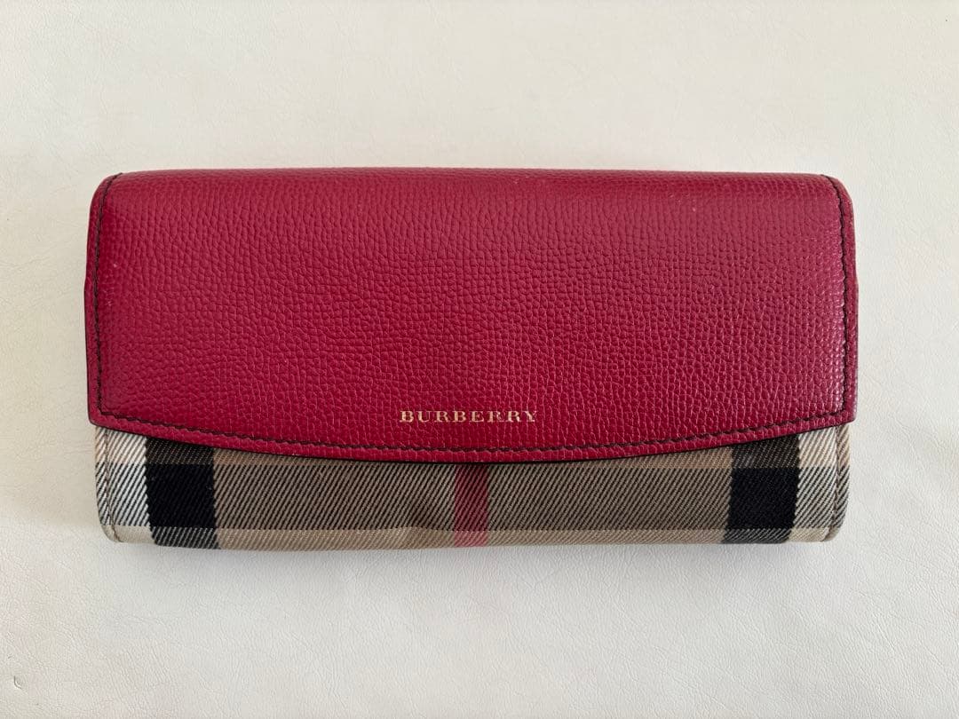 Burberry 長財布 赤