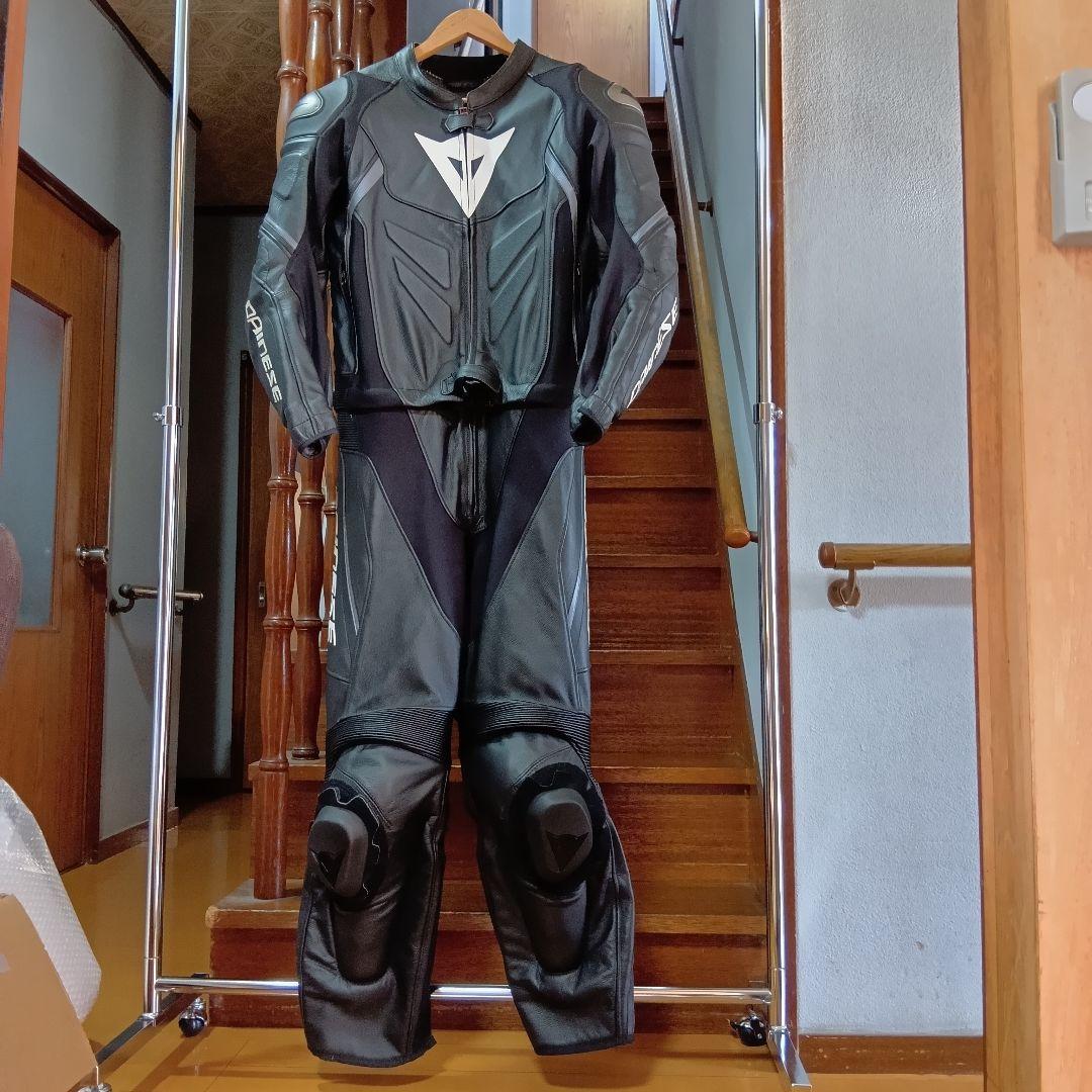 Dainese セパレート革ツナギ ブラック試着のみサイズ52 未使用
