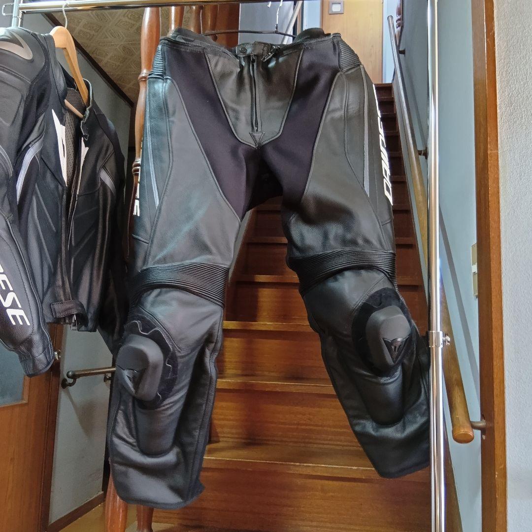 Dainese セパレート革ツナギ ブラック試着のみサイズ52 未使用