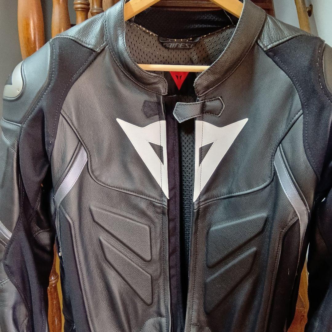 Dainese セパレート革ツナギ ブラック試着のみサイズ52 未使用
