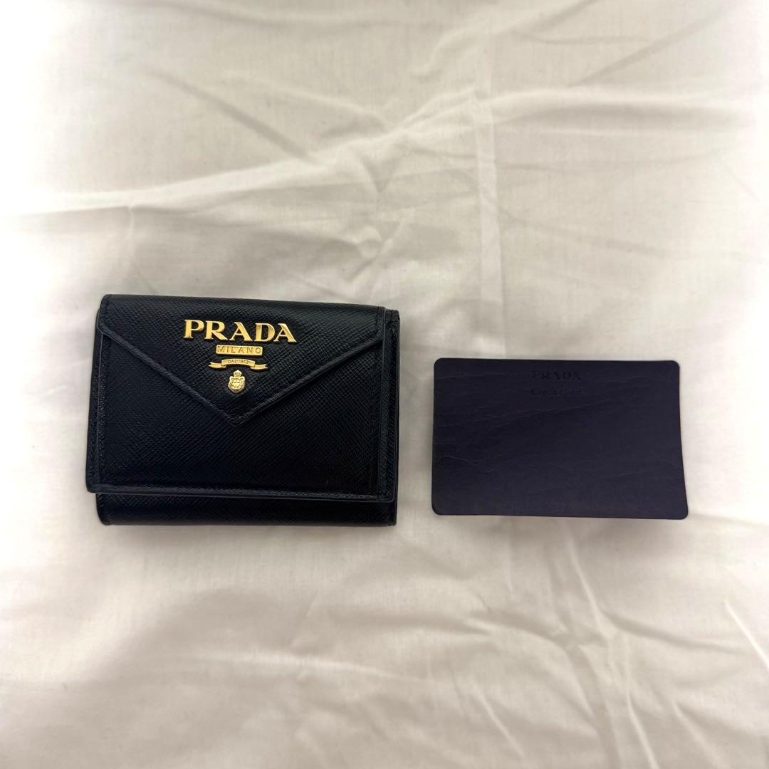 PRADA 三つ折り財布 サフィアーノレザー ブラック