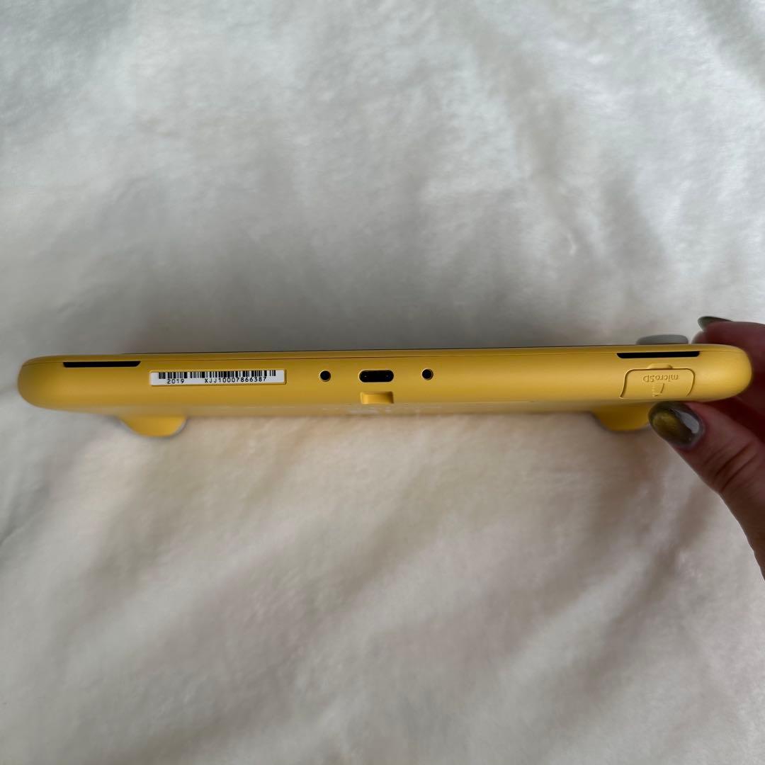 値下げNintendo Switch Lite イエロー本体　ケースフィルム付