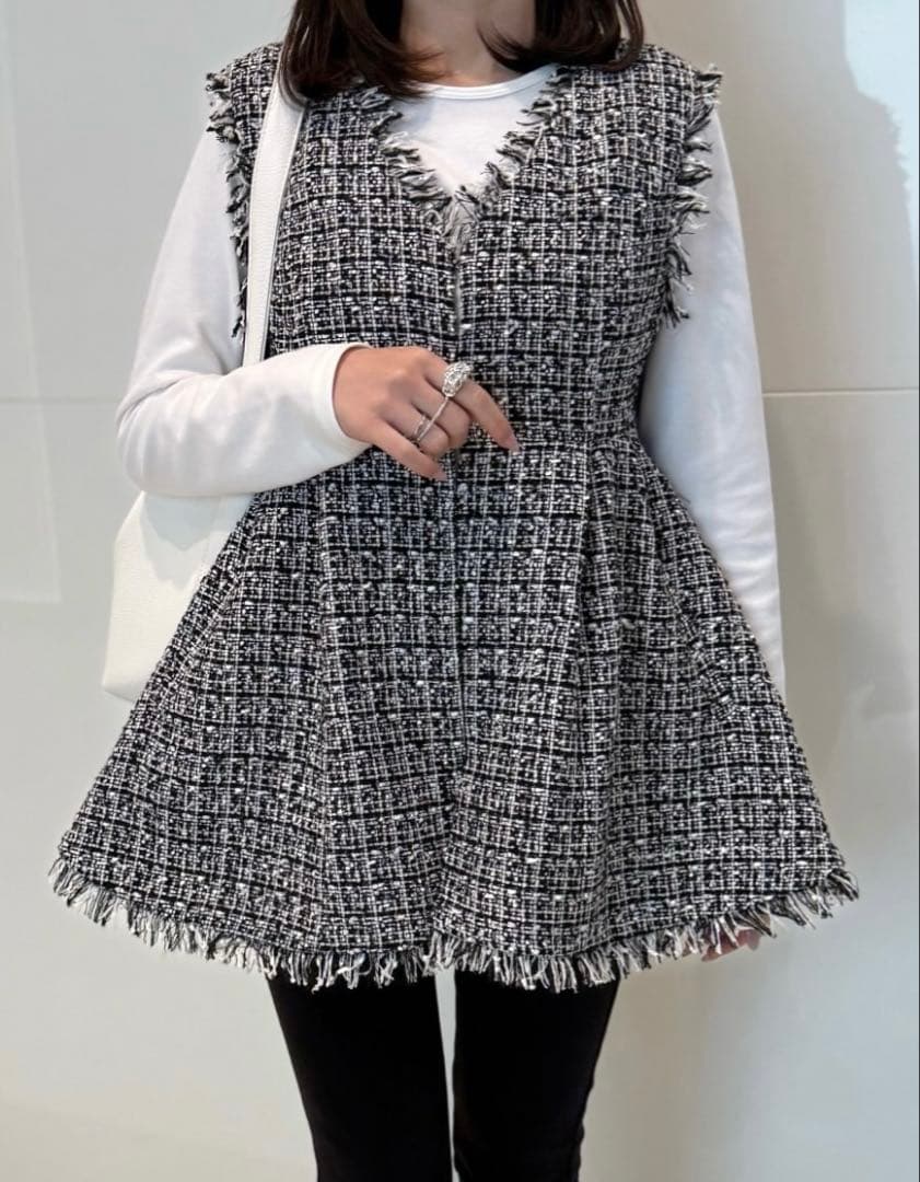 年末限定　reimi コラボ　ペプラムツイードジレ