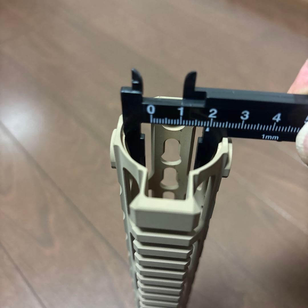 未使用　米軍放出品　実物　MIDWEST 12inch ハンドガード　M4M16