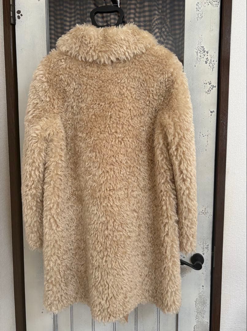 新品ZARA フェイクファーコート Sサイズ