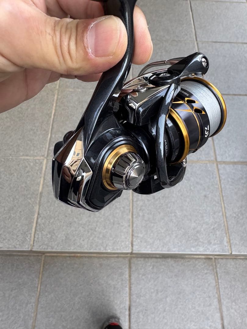 DAIWA 21カルディアFC LT2500S (美品)