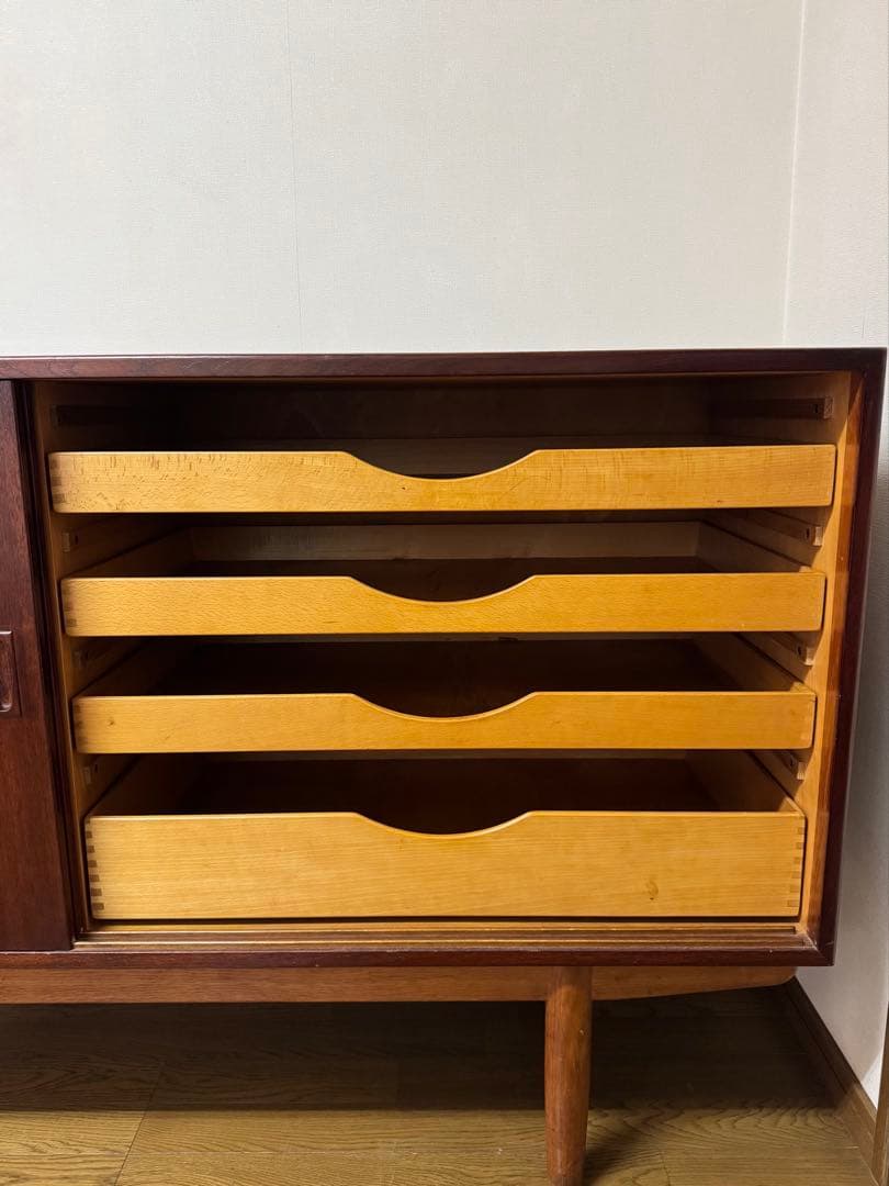 【フフフ 】ボーエ・モーエンセン/サイドボード