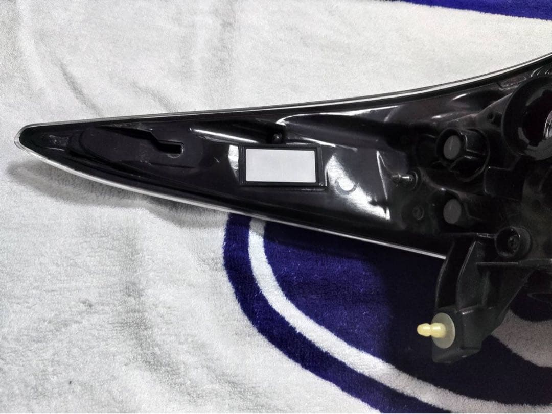 トヨタ　プリウス　50 前期　テールランプ　ICHIKOH 47-87