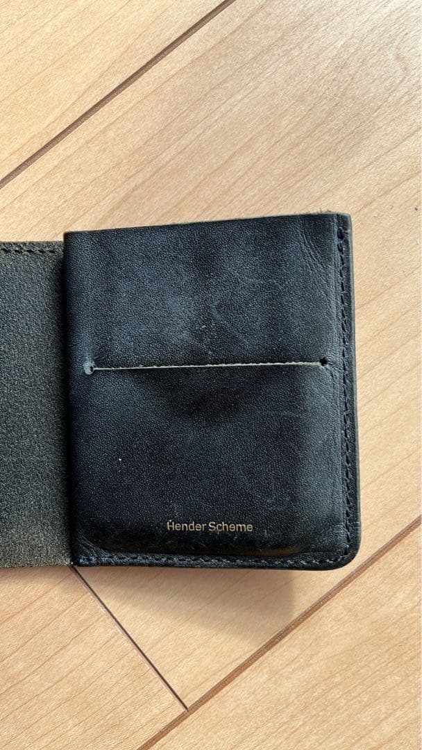 Hender Scheme ネイビー　二つ折り財布