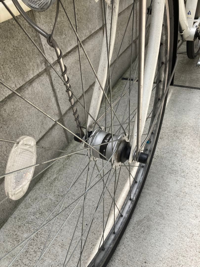 兵庫県引き取り限定　あさひ　トラッドラインW 27インチ 6段変速 オートライト