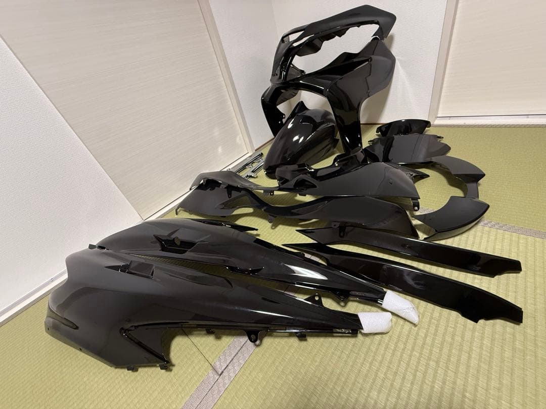 スズキ・スカイウェイブ250外装（黒）NBS製・台湾製