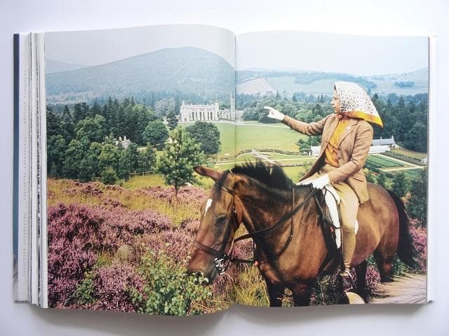 洋書◆エリザベス女王写真集 本 ハー・マジェスティ 英国 イギリス 王室