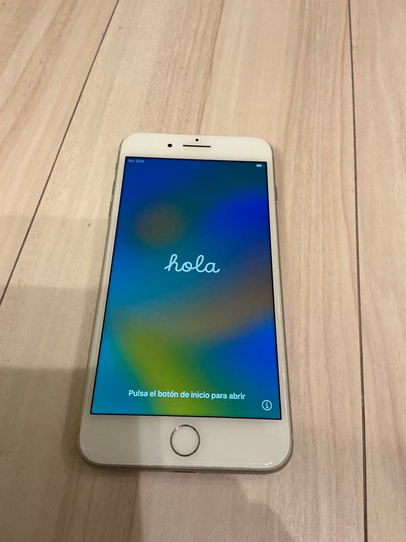 Apple iPhone 8Plus シルバー256GB