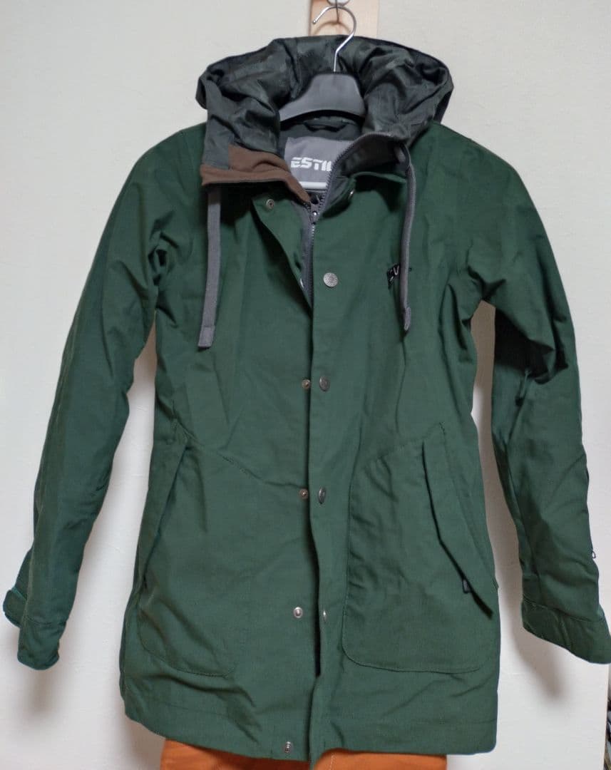 【美品】スノーボード・スキー用レディースウェア 上下セットМ‼️緑/オレンジ