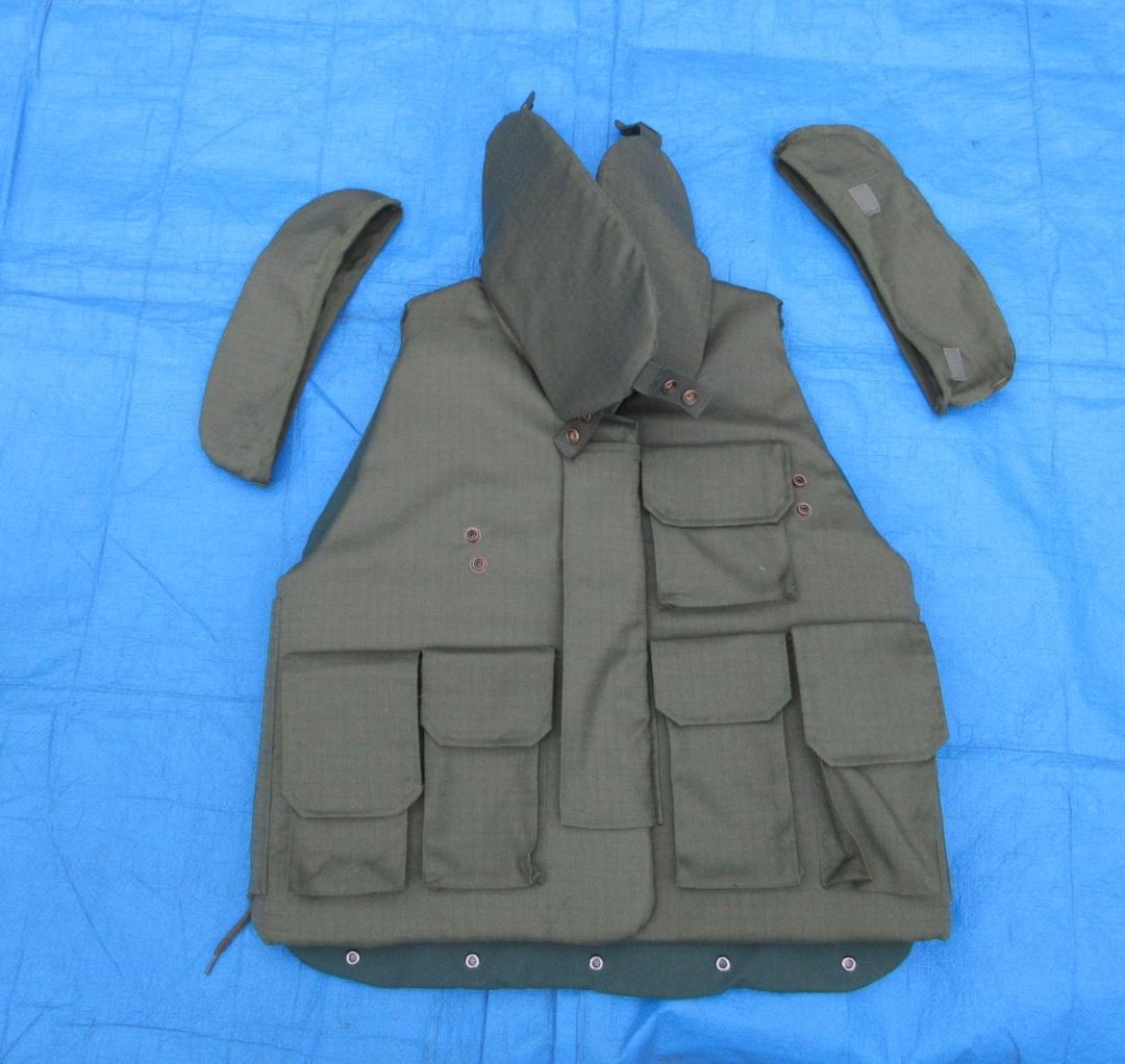 想定：陸上自衛隊試製防弾チョッキ1型ＯＤ（軽量レプリカ、Ｖ／Ｃリップストップ）