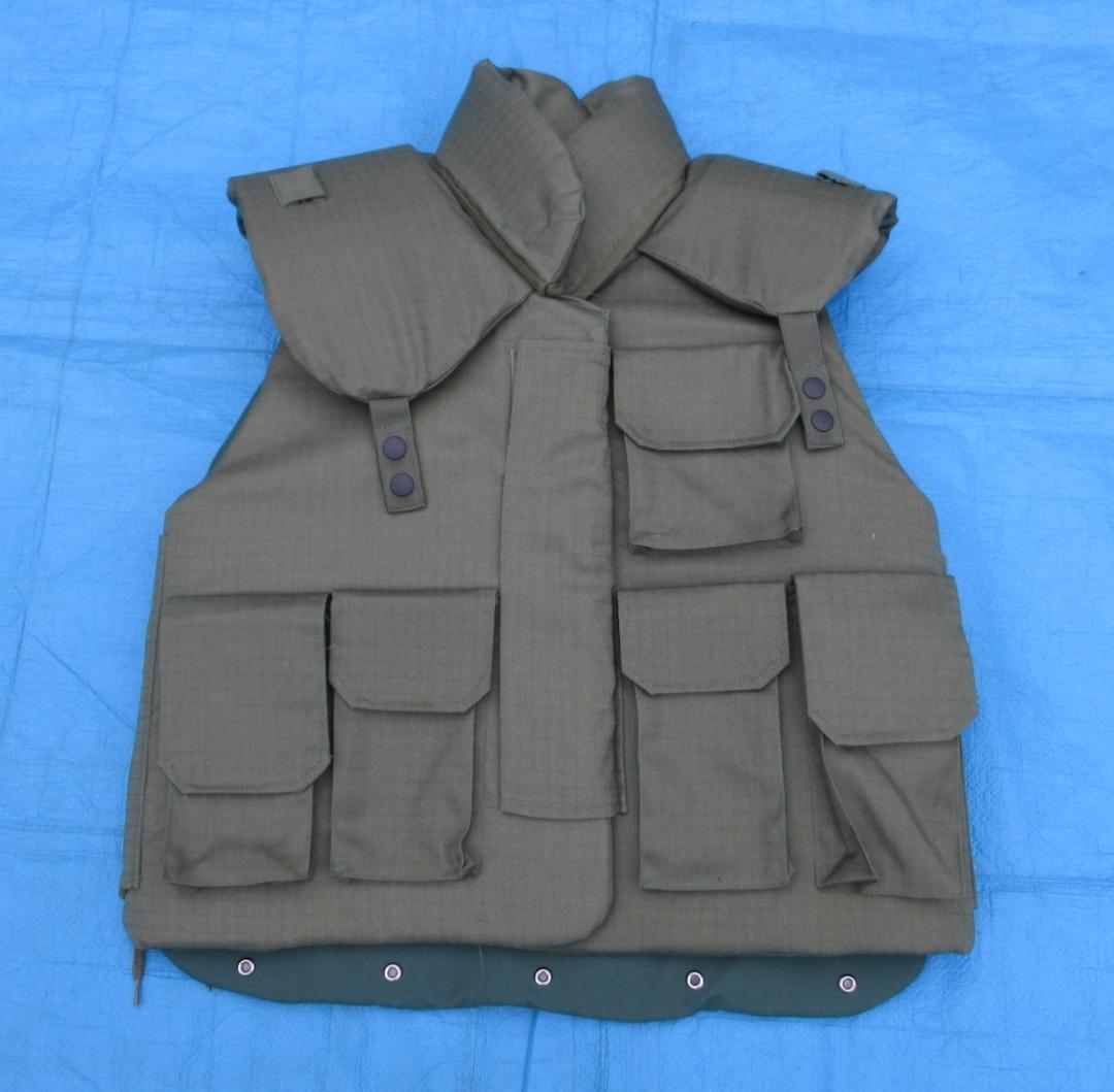 想定：陸上自衛隊試製防弾チョッキ1型ＯＤ（軽量レプリカ、Ｖ／Ｃリップストップ）
