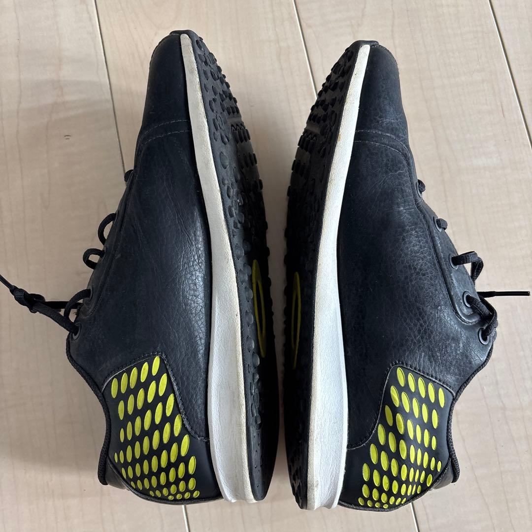 オークリーシューズ　ゴルフ　スパイクレス