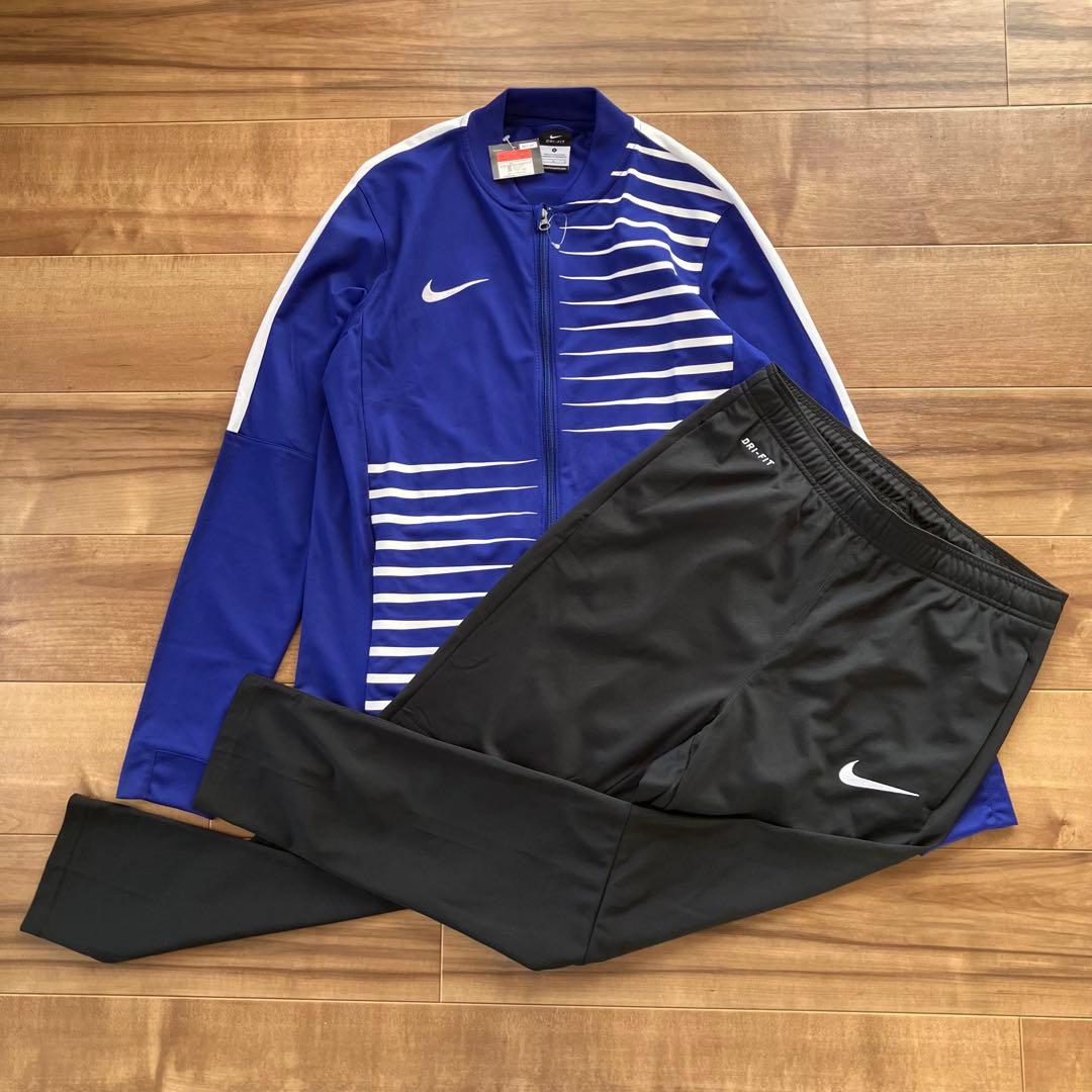 【未使用品】 ナイキ　NIKE　セットアップ　サッカー　ジャージ　上下セット　L