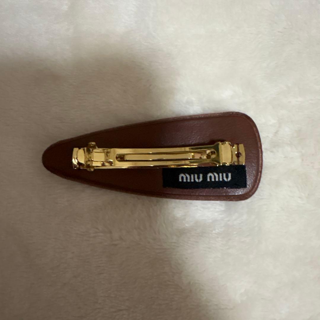 MIU MIU ミュウミュウ　ヘアピン　ヘアクリップ