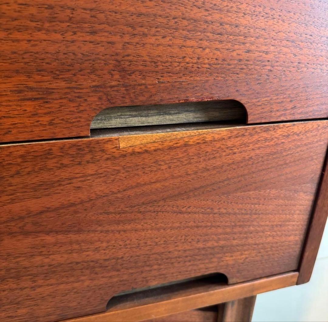 ウォルナット製ミッドセンチュリー5段チェスト　　北欧　Amal