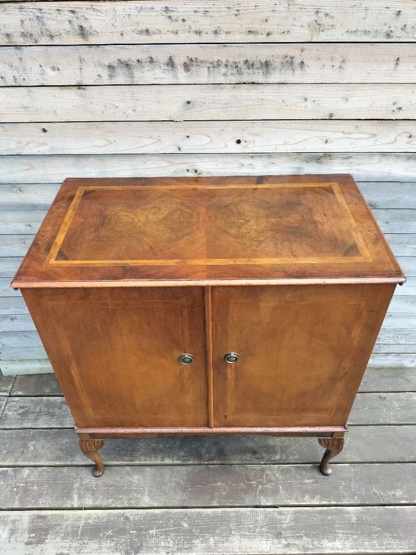 M♦n送料込 英国イギリスアンティーク　サイドボード 猫脚