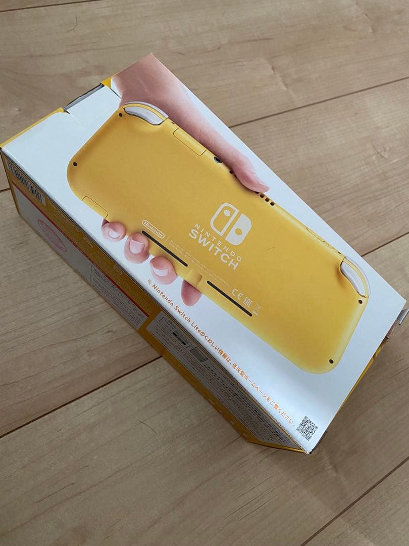 Nintendo Switch Lite イエロー + ケース