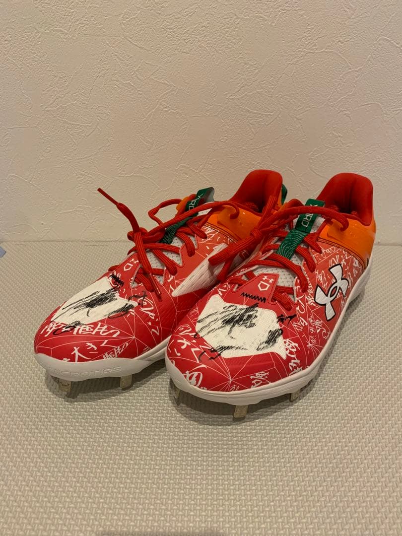 巨人　ソフトバンク　松田宣浩選手　アンダーアーマー サイン入りスパイク