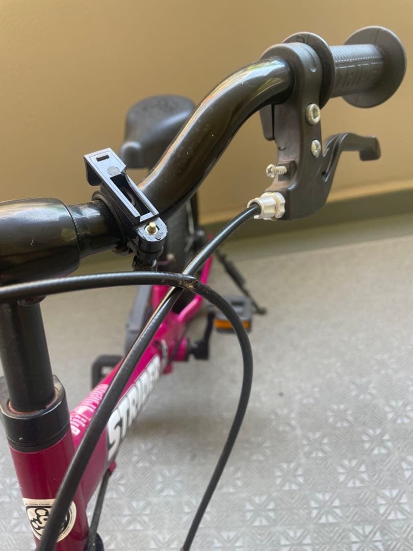 ストライダー14X 14フューシャピンク 付属品付き　川崎市手渡し