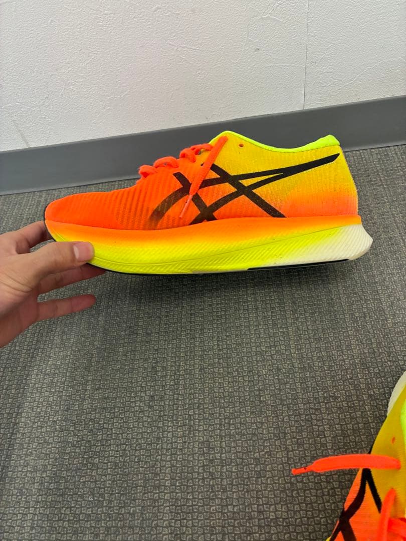 アシックス　SPEED SKY 25.5 初代カラー