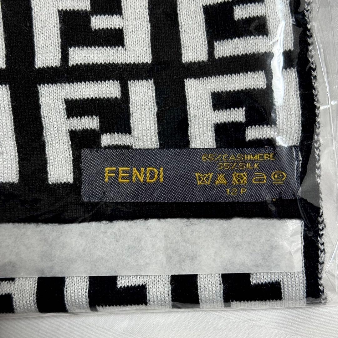 フェンディ Fendi FXS346 ズッカ マフラー