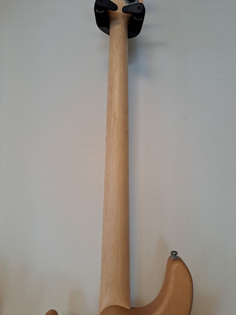 ベース Sterling by Musicman Joe Dart Bass