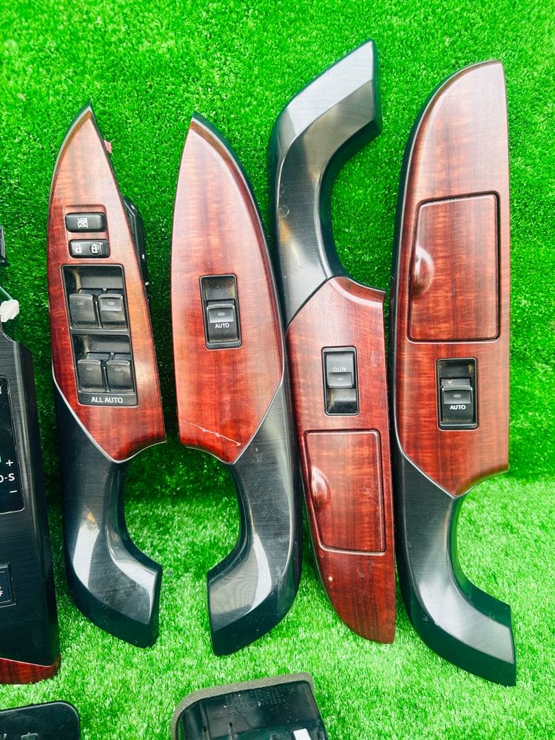 クラウン200系GRS200/GRS202/GRS204 後期型インテリアパネル